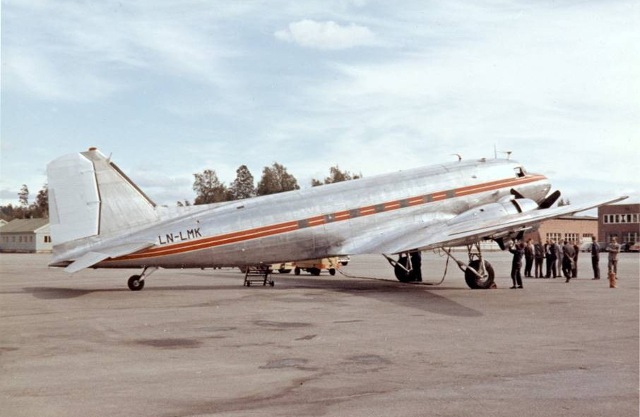 Douglas DC-3D
Owner/operator: Swissair
Registration: HB-IRB
MSN: 42969
Year of manufacture: 1946